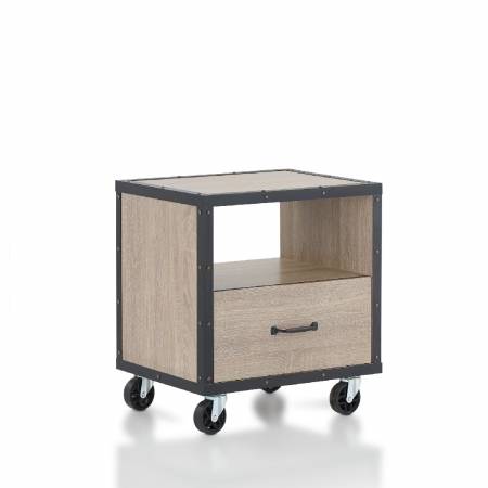 Chybí vrstva odkládacího stolku s tisíci vrstvami pro styling dortů.